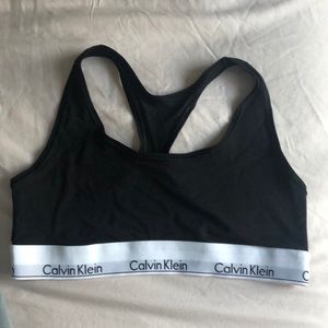 NWOT CALVIN SPORT BRA
